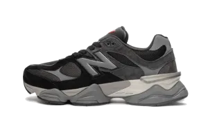 9060 Schwarz Castlerock