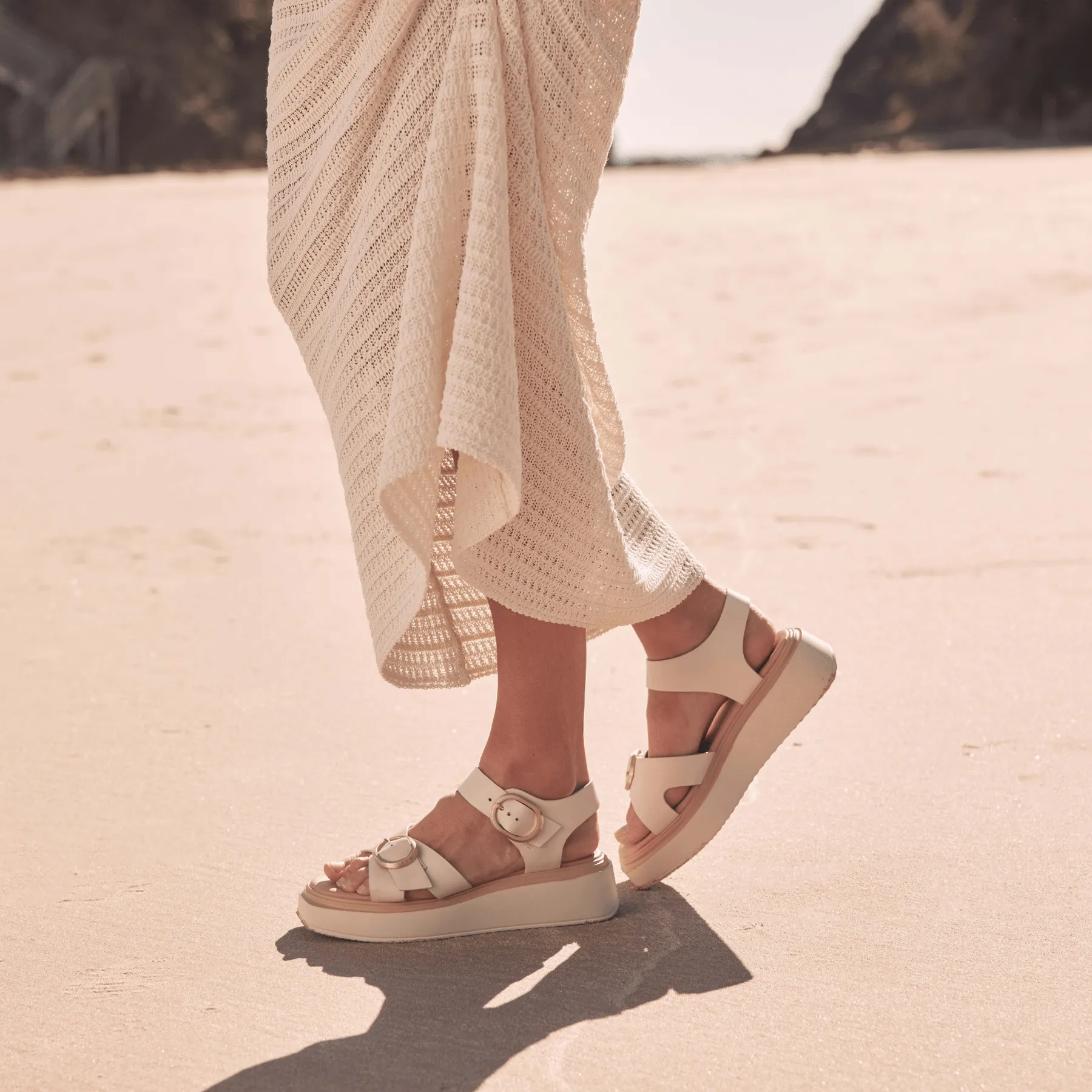 CARESE LEDER SANDALEN MIT KNÖCHELBAND