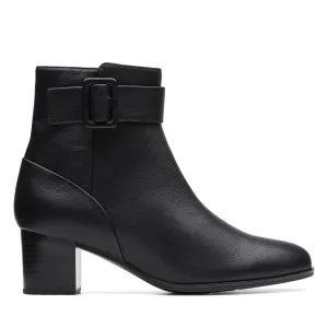 Clarks Loken Zip WP in schwarzem Leder