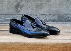 Krokodilgeprägter Schlupf-Loafer aus Kalbsleder in Marineblau
