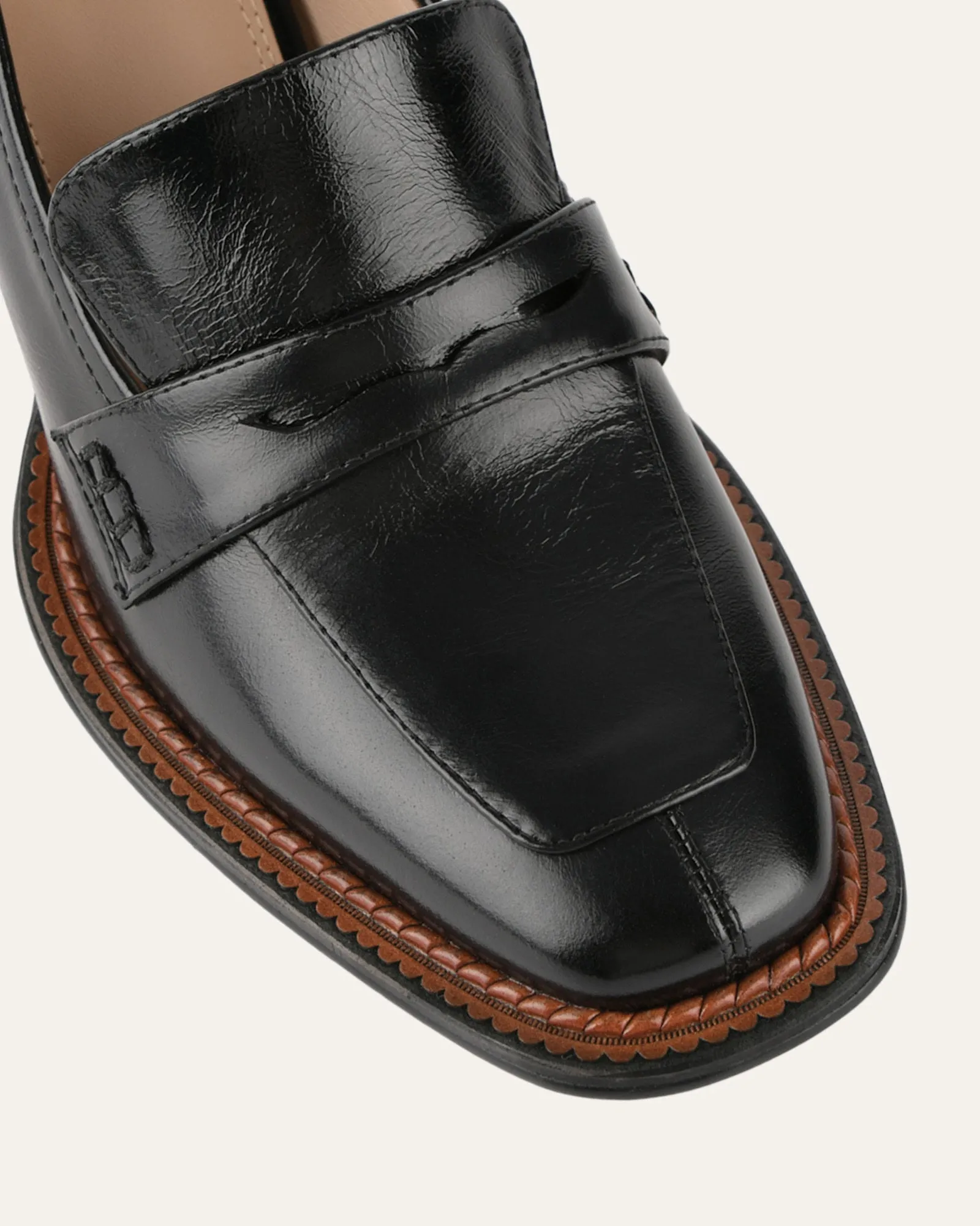 DELILAH MID HEEL LOAFERS SCHWARZES LEDER