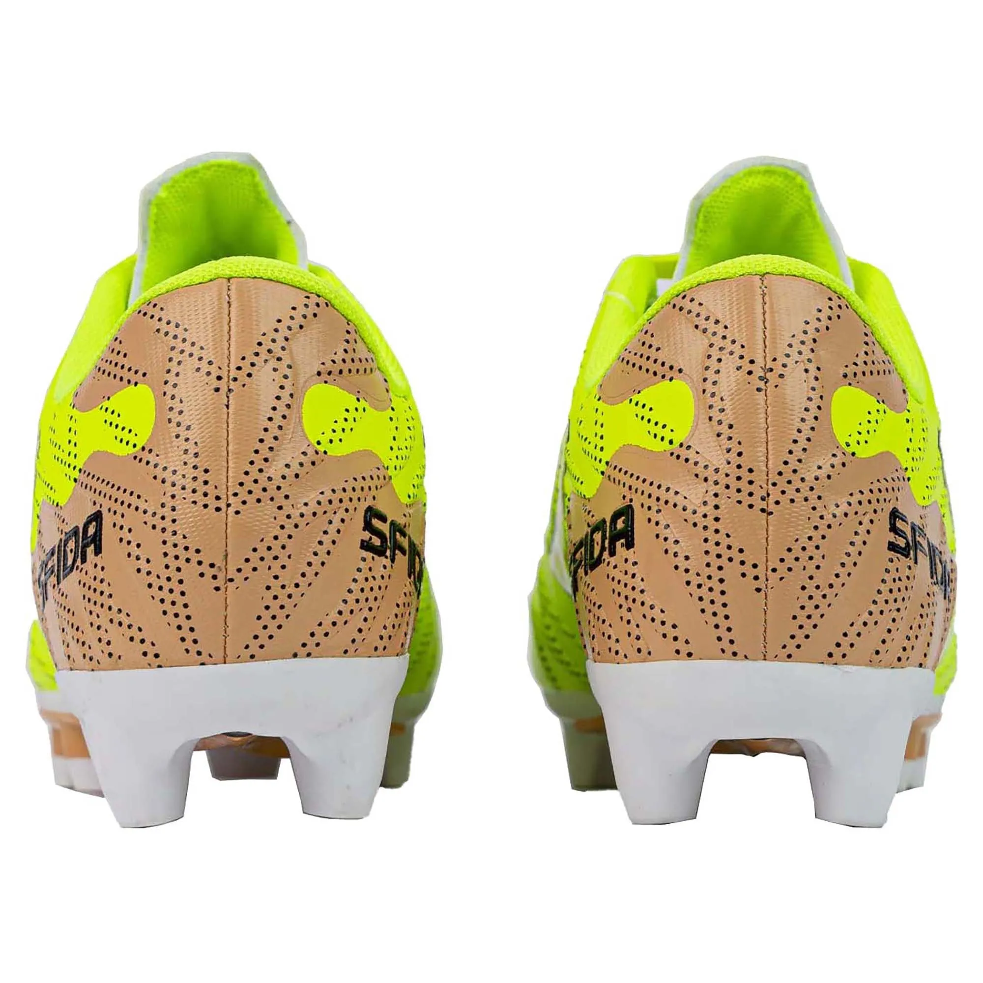 Junior-Fußballschuhe auf den Markt bringen