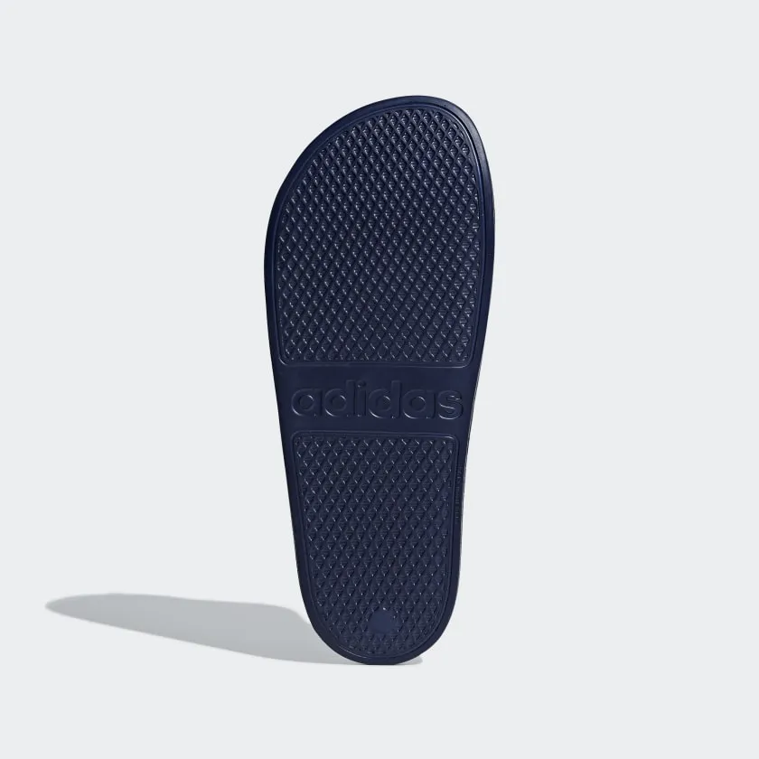 Herren Adilette Aqua Slides von adidas Hey Dude Schuhe