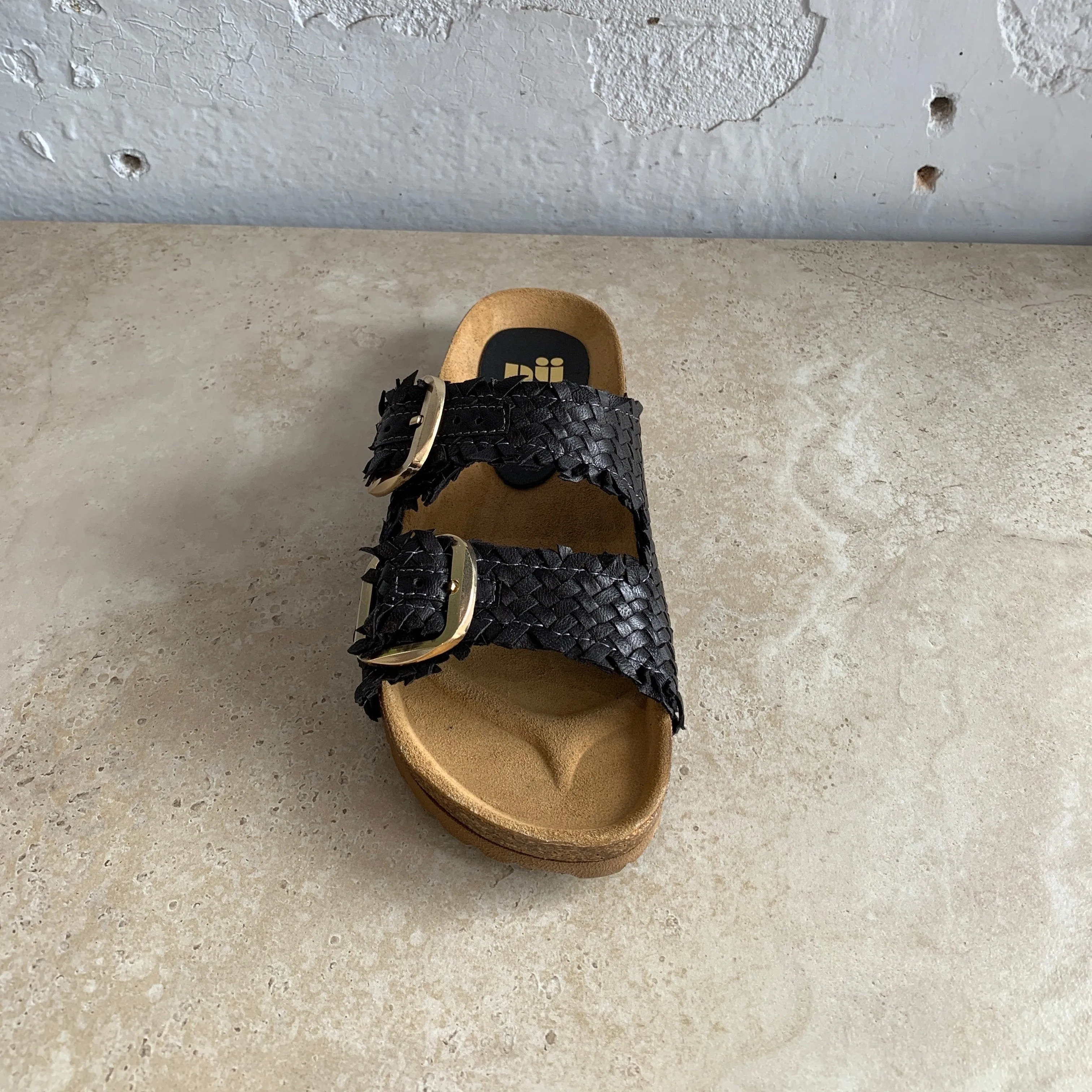 Nü x Neo Nira Schwarze Schuhe_Neo