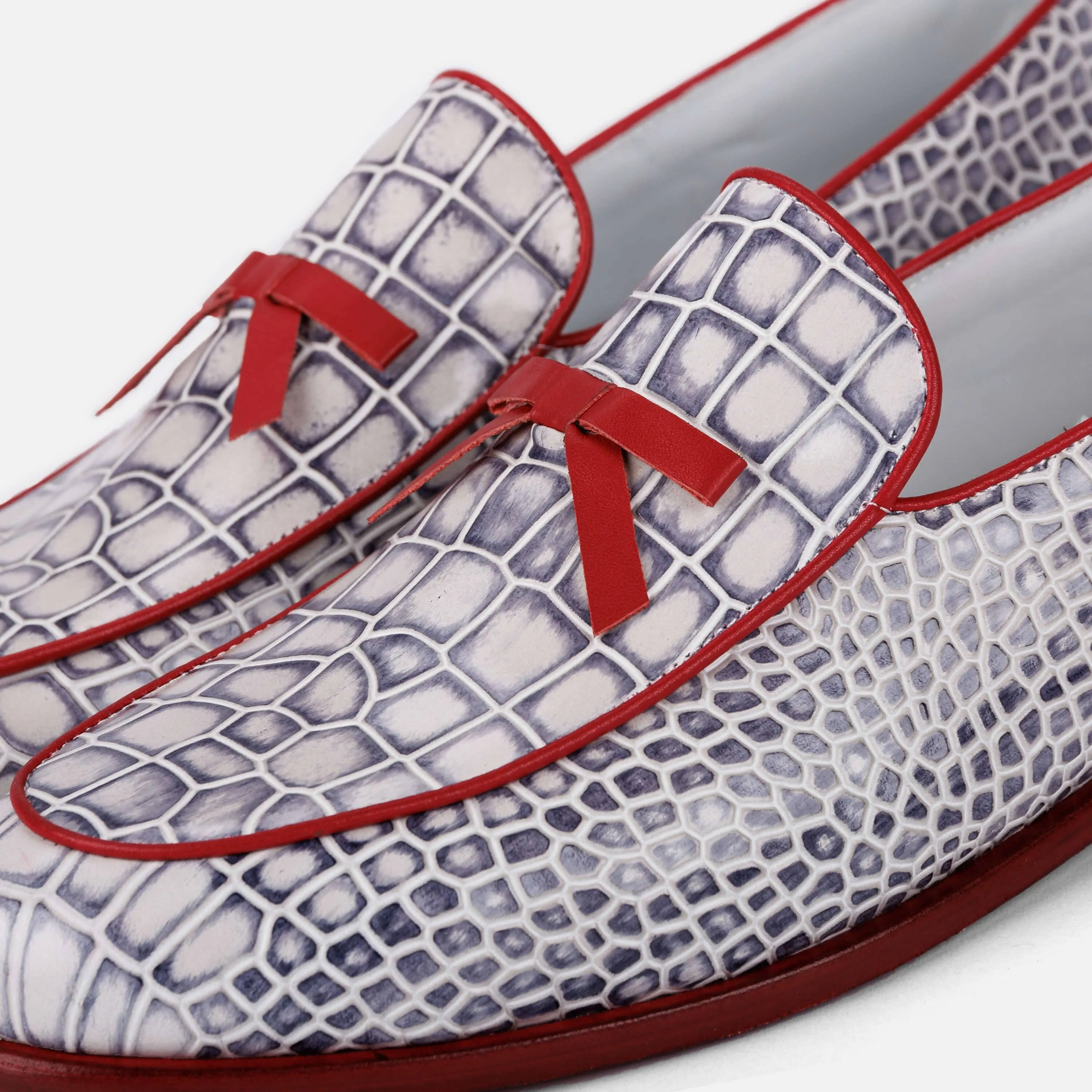 Odell Weiße Krokodilleder Belgische Loafers