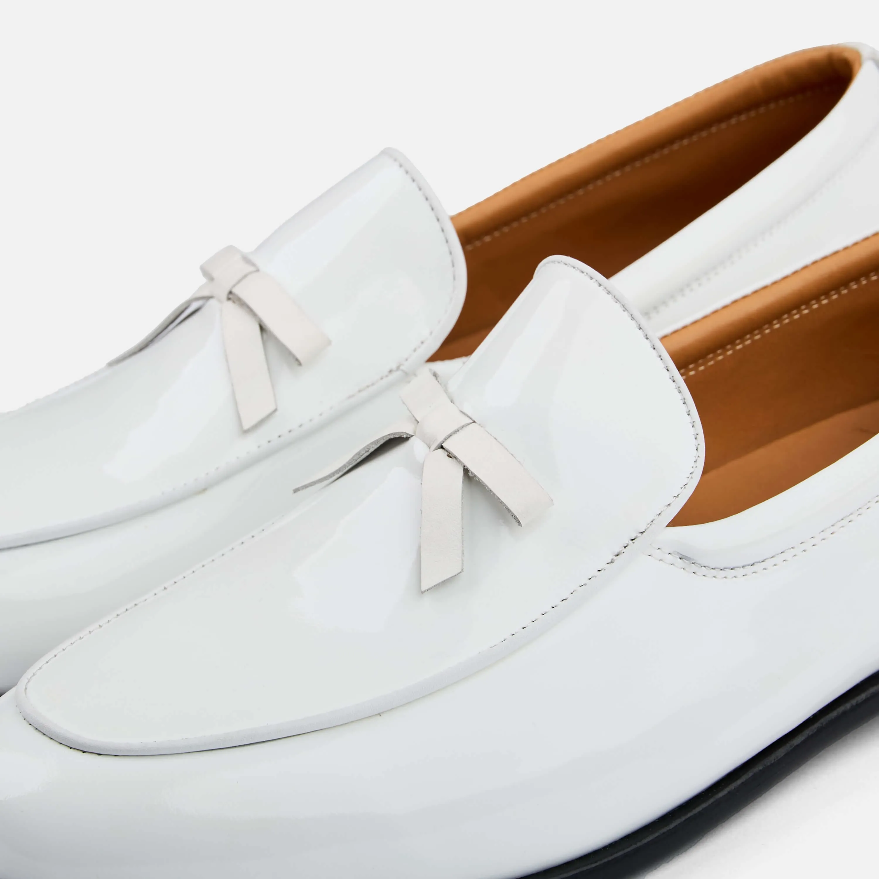 Odell Weiße Lackleder Belgische Loafers