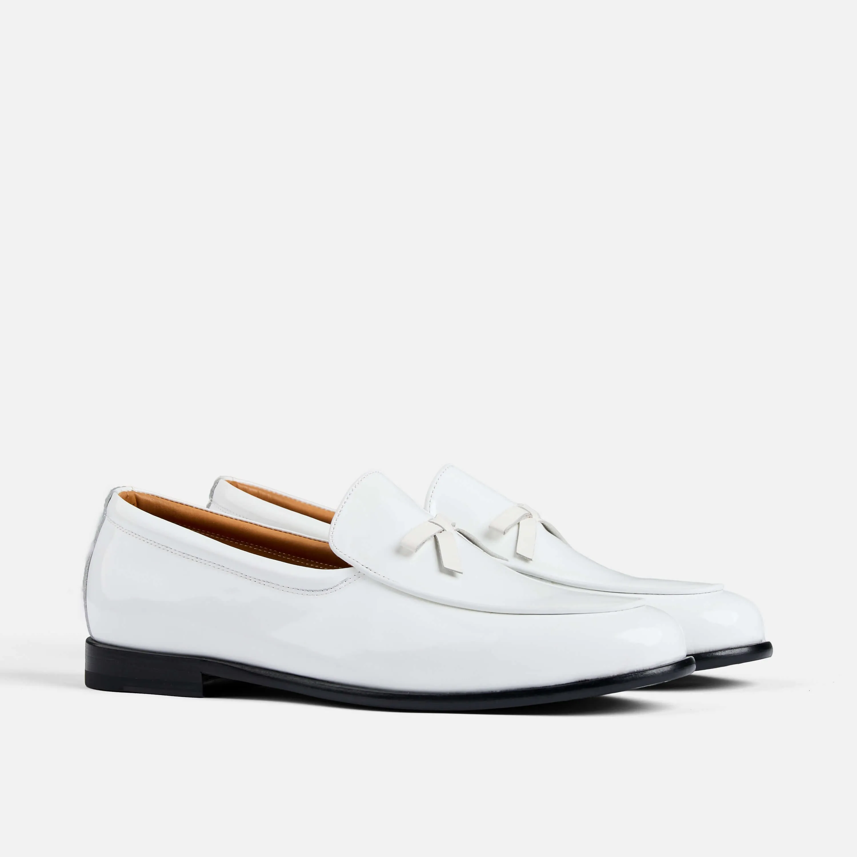 Odell Weiße Lackleder Belgische Loafers