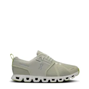On Women's Cloud 5 wasserdichter Sneaker in Kreide/Eis
