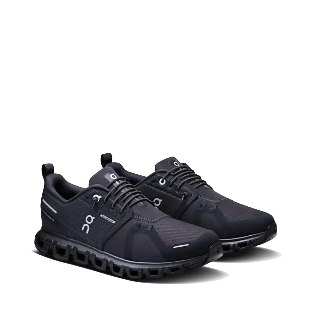 On Women's Cloud 6 wasserdichter Sneaker in Schwarz/Schwarz