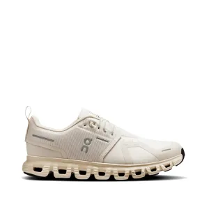 On Women's Cloud 6 wasserdichter Sneaker in Perlmutt/Creme