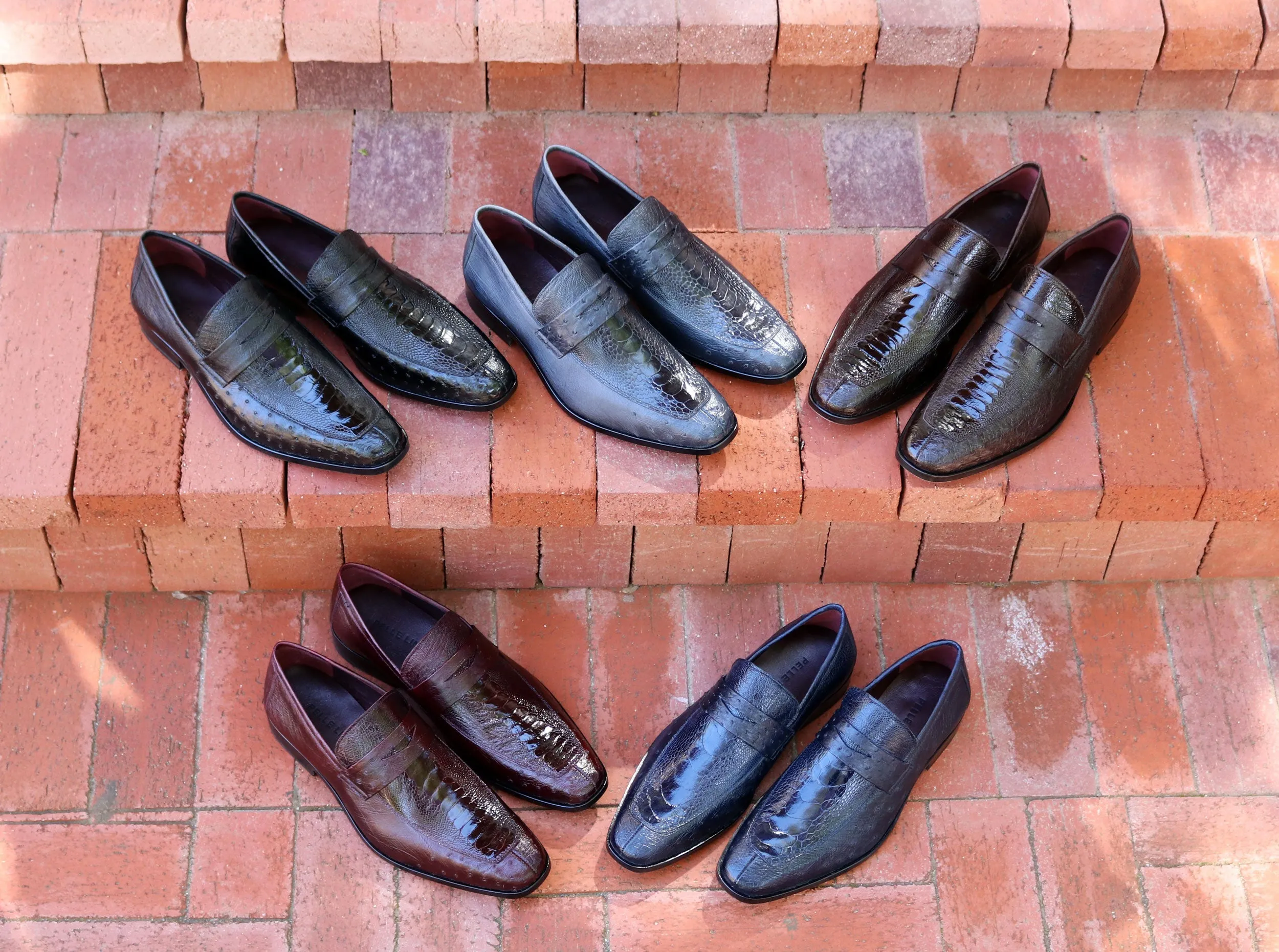Pelle Exotics Slip-On Penny Loafer aus Straußenleder in Grau