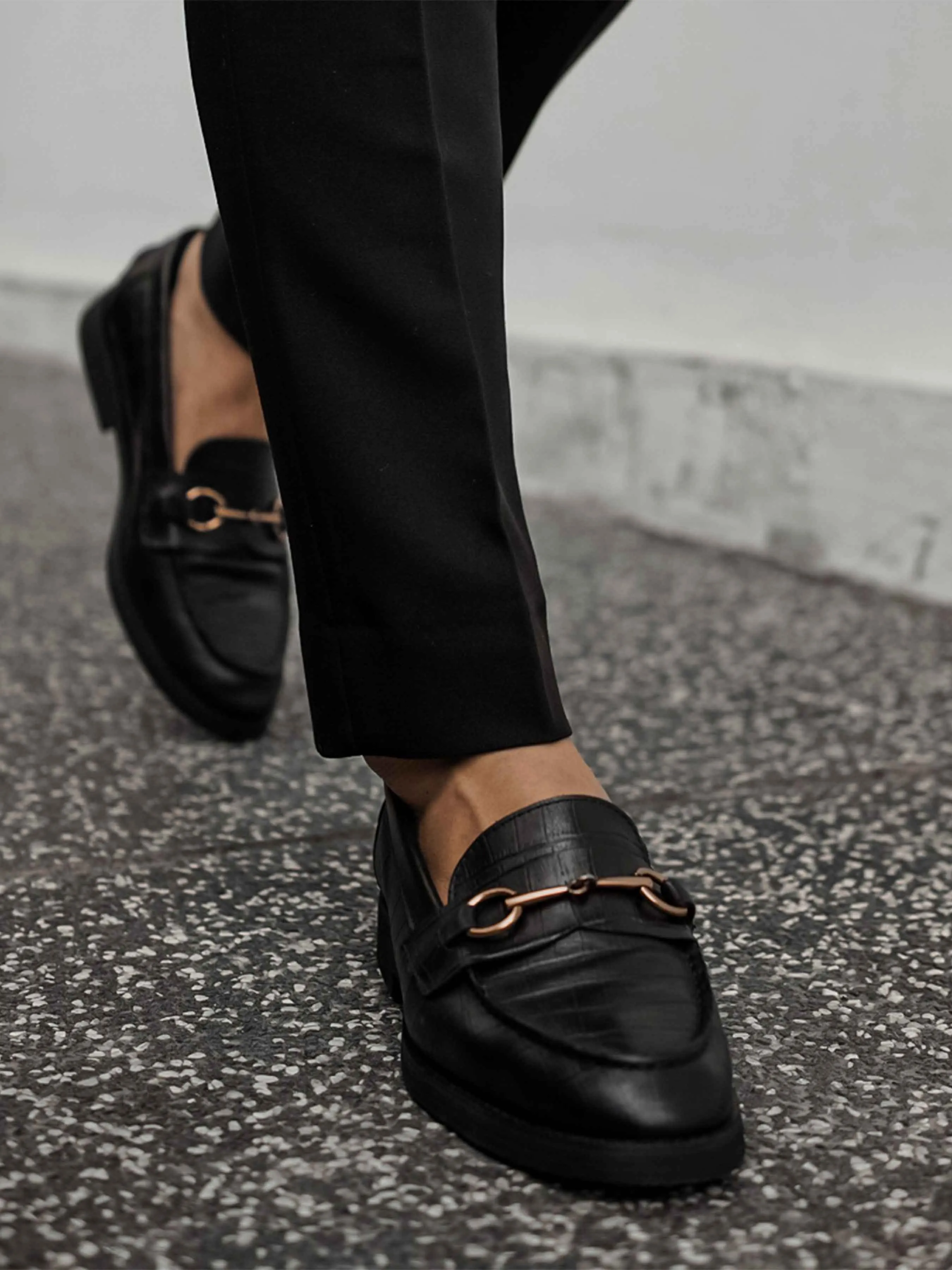 Penny Loafer mit Pferdebit-Verschluss - Schwarzes Krokodilleder (Crepe-Sohle)