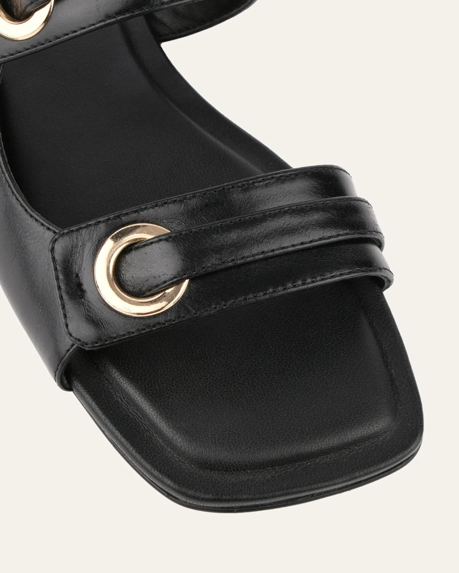 QUILL FLACH SANDALEN SCHWARZES LEDER