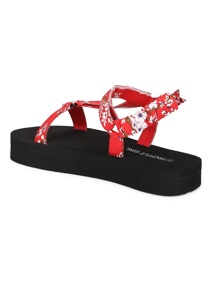 Rote PU-Plattform-Sandalen mit Aufdruck