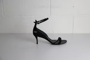 Roger Vivier Kristallbesetzte Sandalen mit offener Spitze und 70 mm Absatz in schwarzem Wildleder_Roger-Vivier