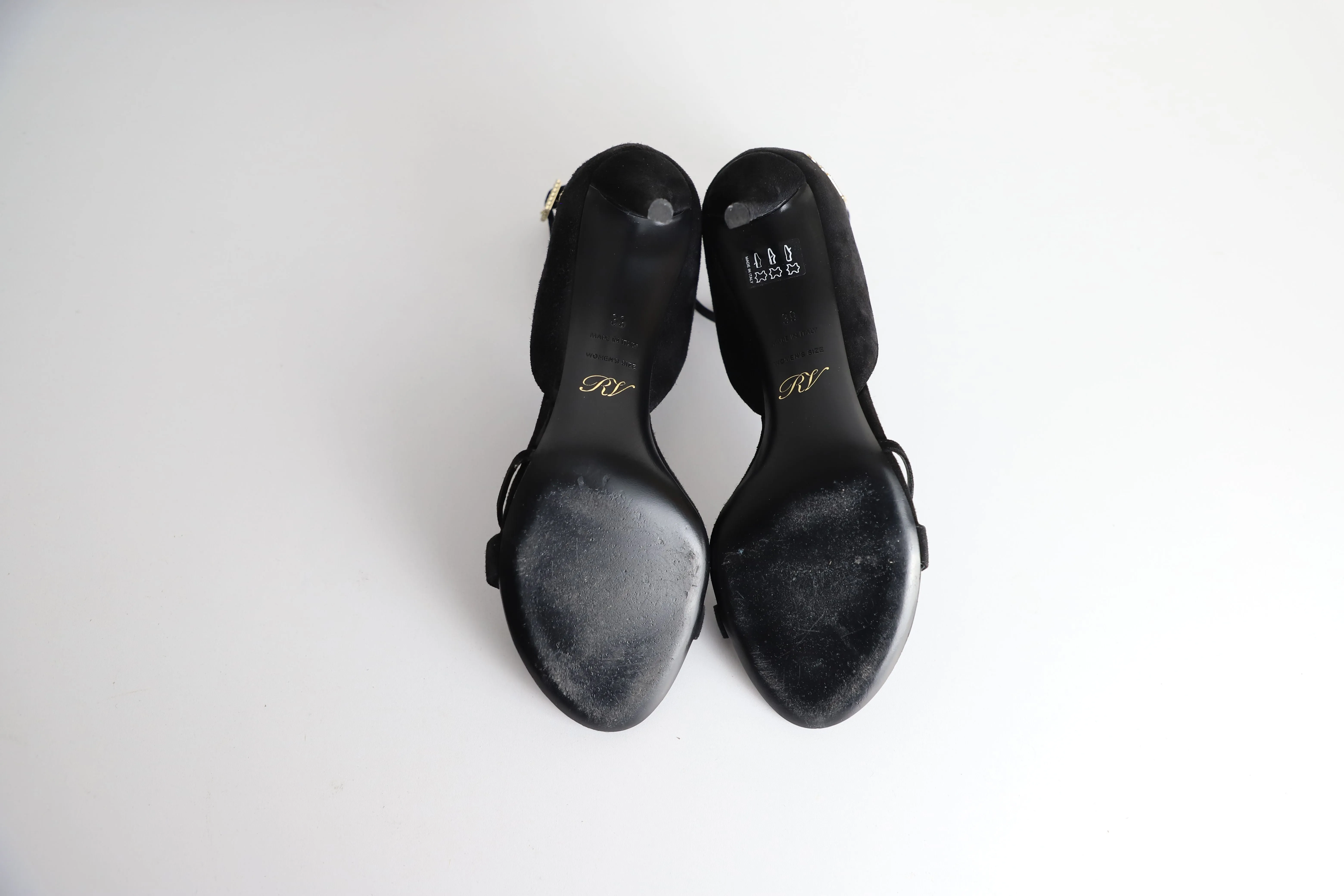 Roger Vivier Kristallbesetzte Sandalen mit offener Spitze und 70 mm Absatz in schwarzem Wildleder_Roger-Vivier