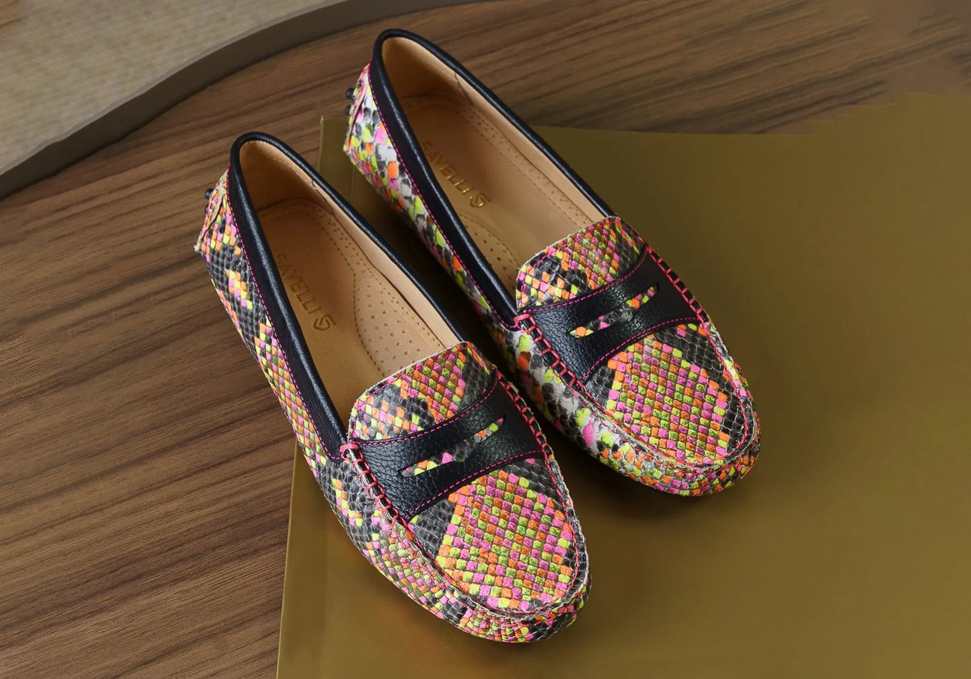 Savelli Stephanie Damen Komfort Loafer Schuhe aus Leder Hergestellt in Brasilien Savelli Schuhe