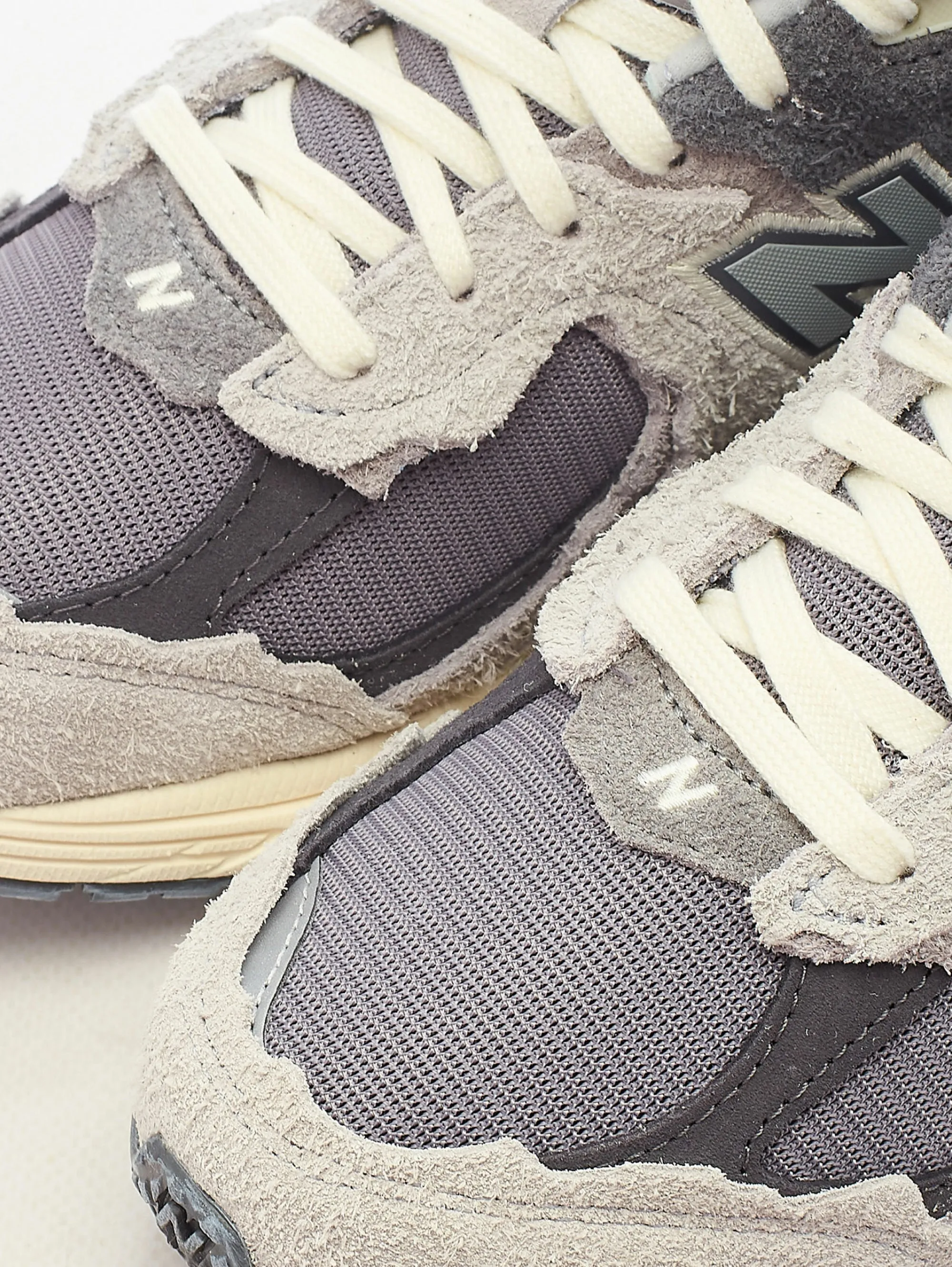 Sneakers 2002RDA Protection Pack Grau