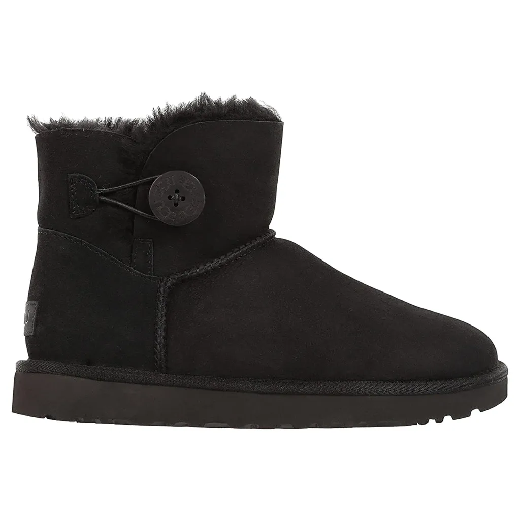 Ugg Mini Bailey Button II Wildleder Schaffell Damen Winterstiefel