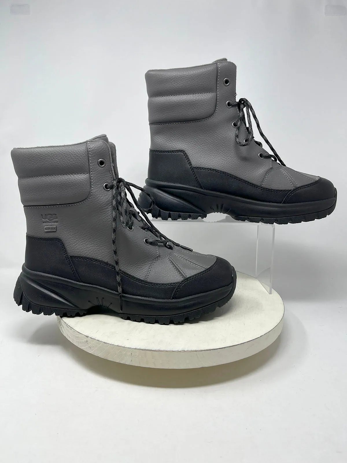 Ugg Größe 9 Graue & Schwarze Gestickte Winterstiefel NWOB