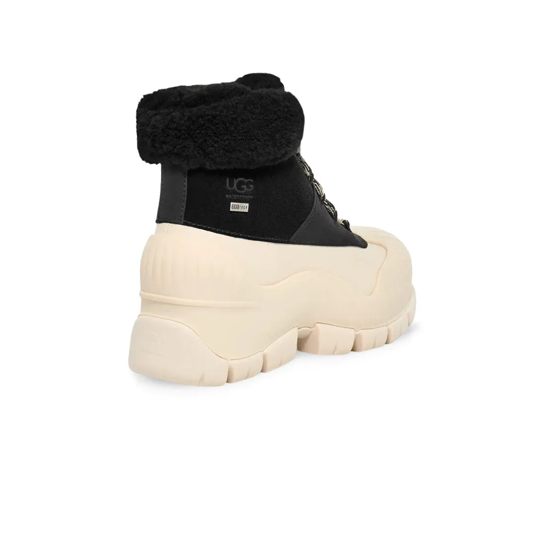 UGG® - Adiroam Wanderstiefel für Damen (1130851-BLK)