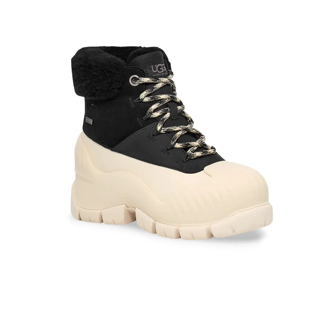 UGG® - Adiroam Wanderstiefel für Damen (1130851-BLK)