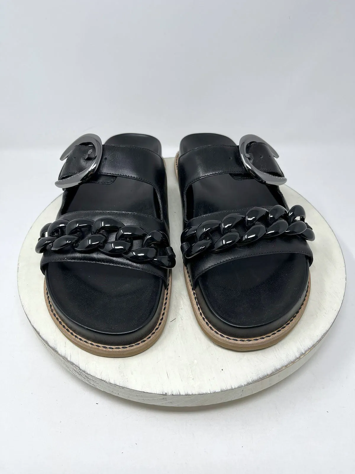 Vince Camuto Größe 12 Kettenoptik-Sandalen in Schwarz & Braun