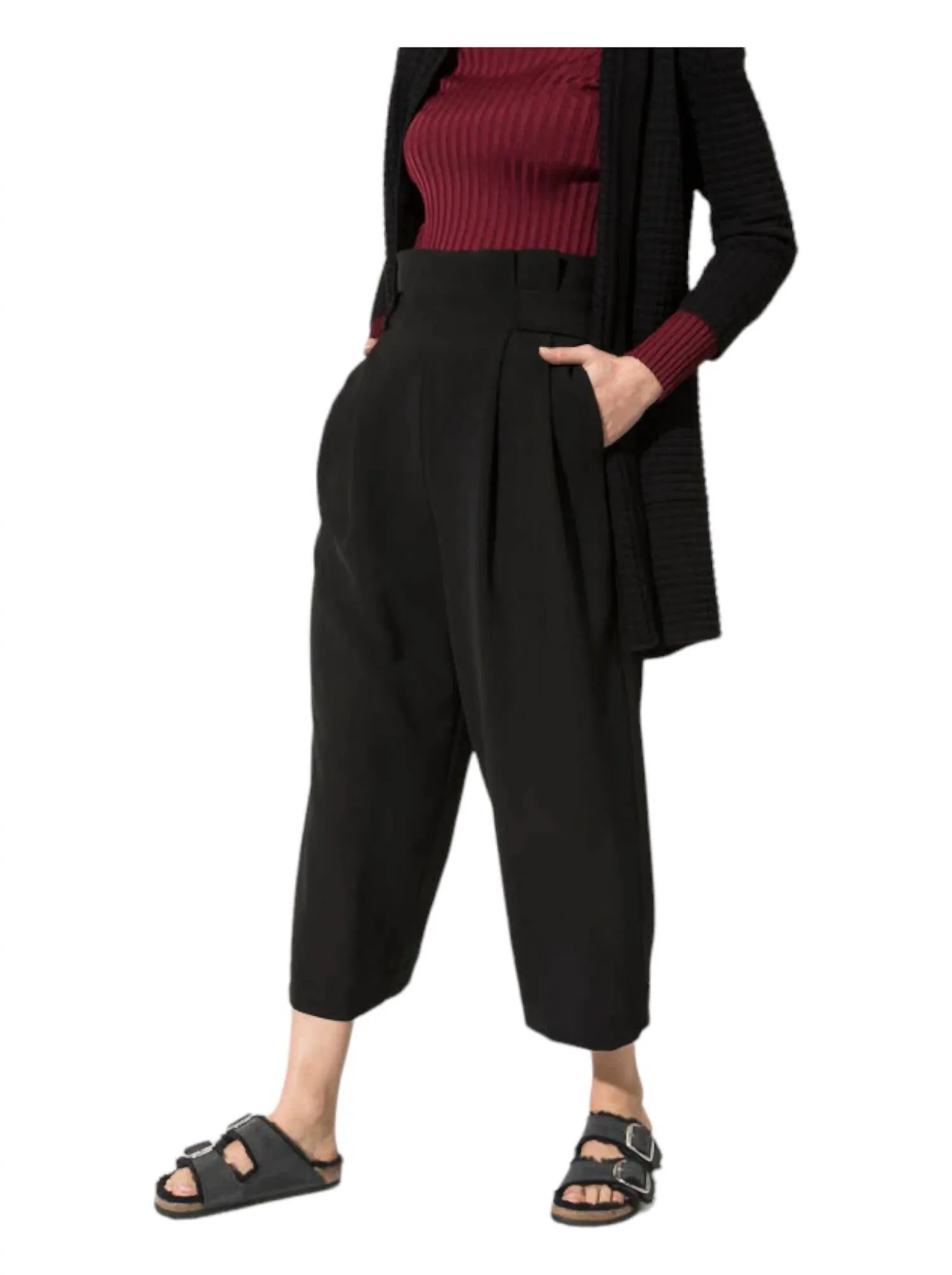 Damen-Sandalen mit großer Schnalle in Schwarz
